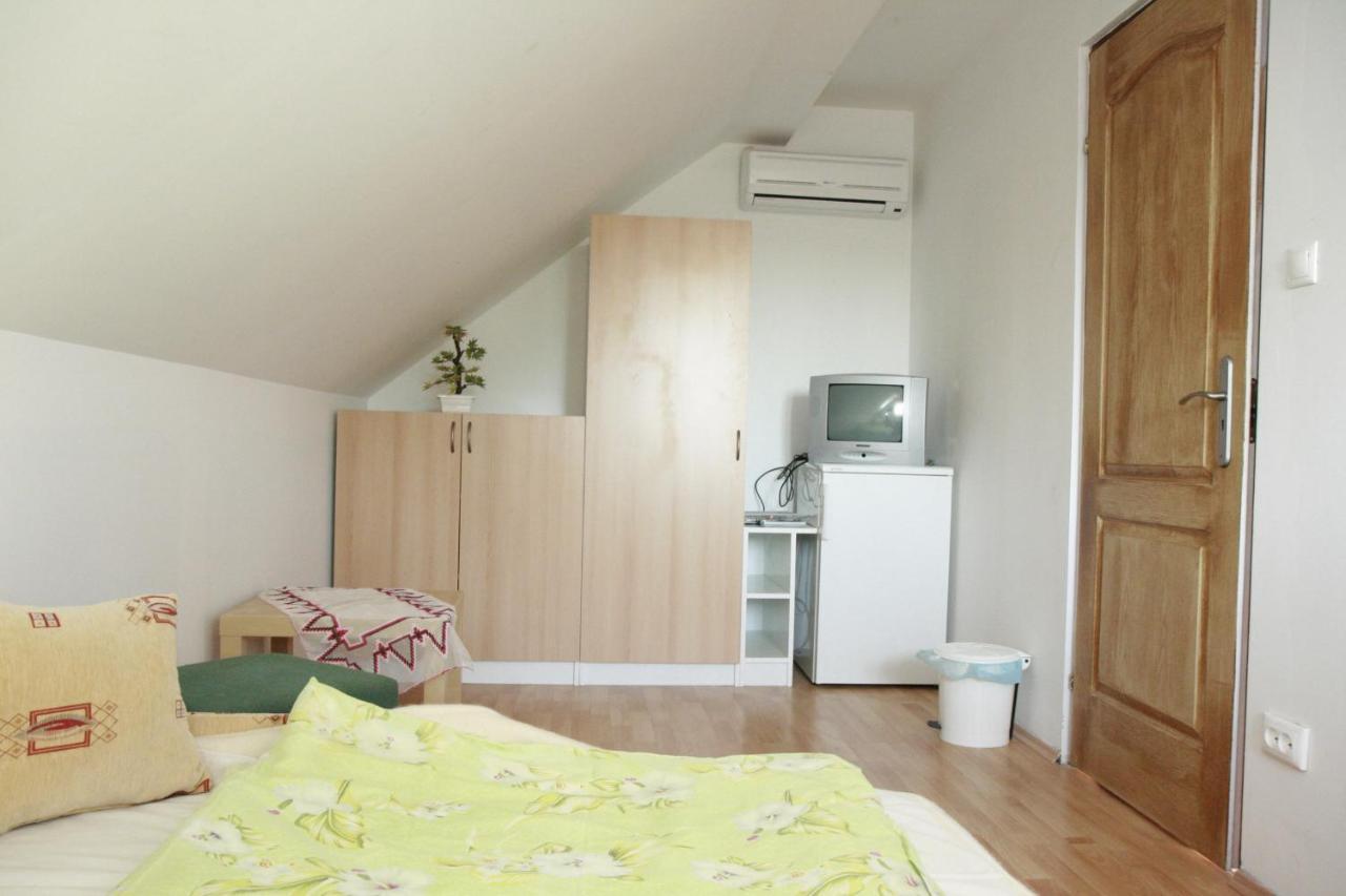 Apartment Kata Štúrovo Extérieur photo