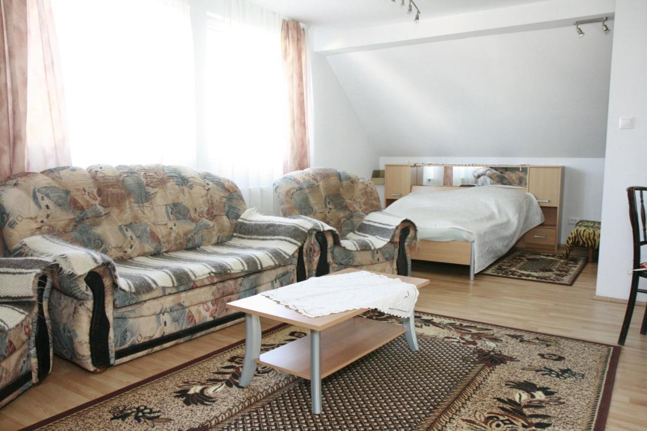 Apartment Kata Štúrovo Extérieur photo