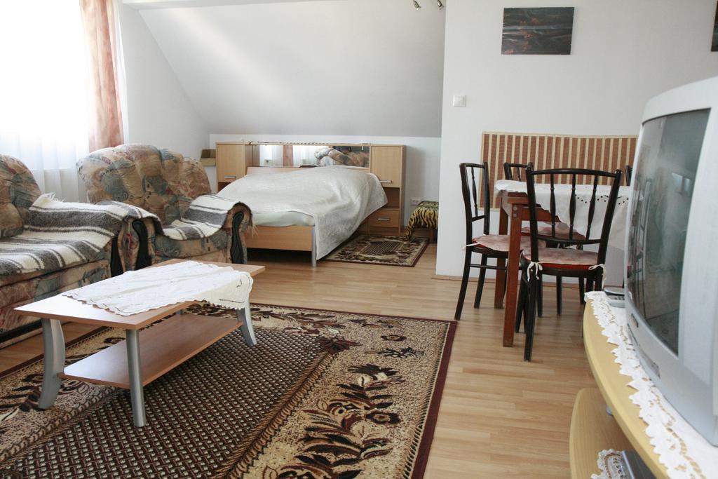 Apartment Kata Štúrovo Extérieur photo